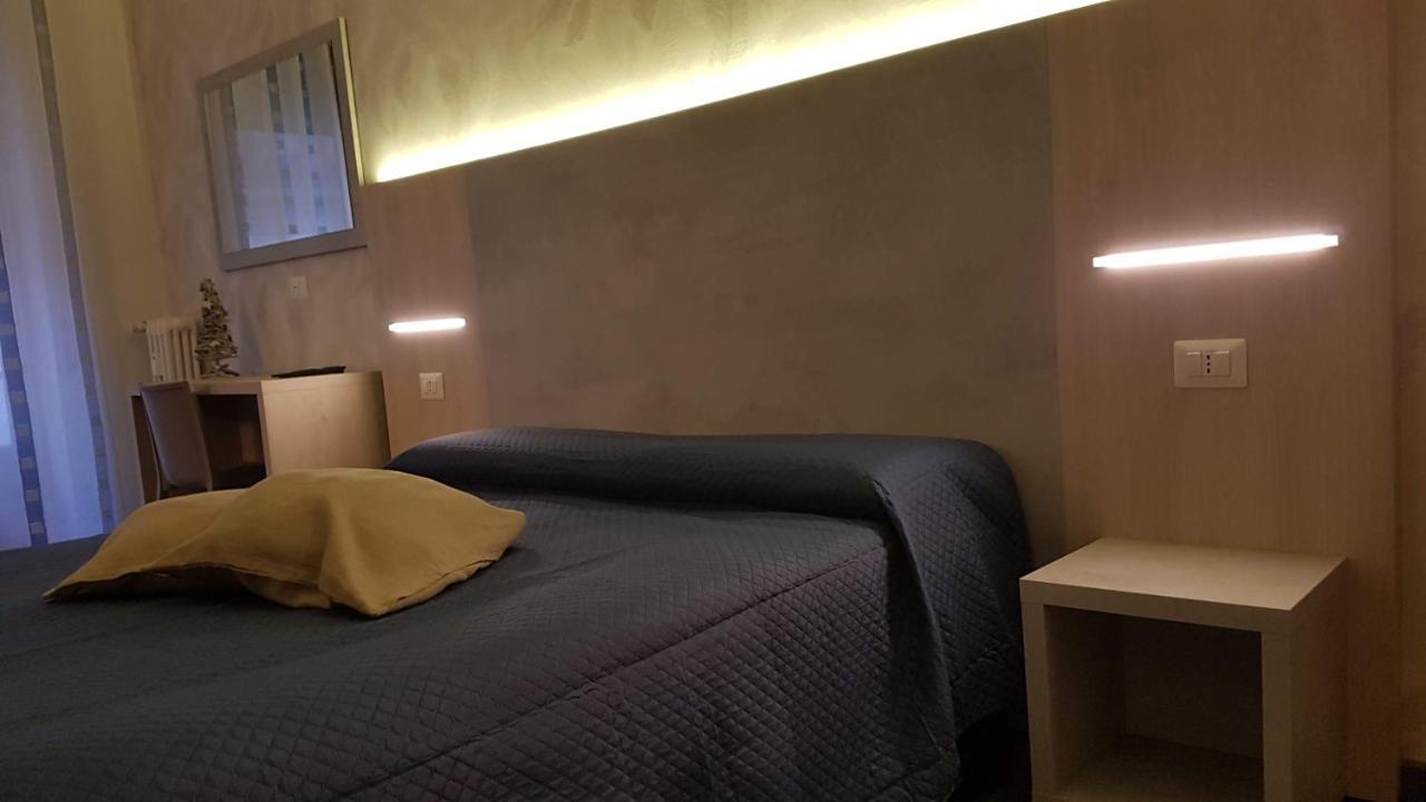 Domus Roma Hotel Exterior photo